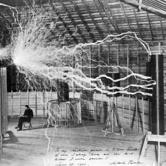  Odkrywca elektryczności i historia jej powstania - przełomowe odkrycie, które zmieniło świat