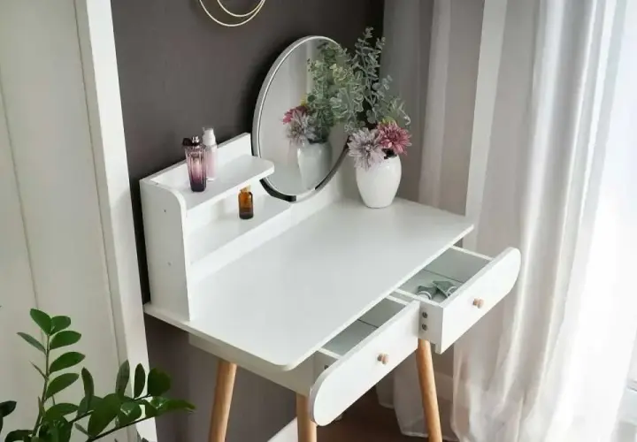 Która toaletka z lustrem do Twojej sypialni?
