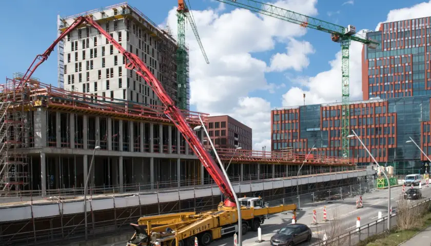 Środki ostrożności przy obsłudze pompy do betonu