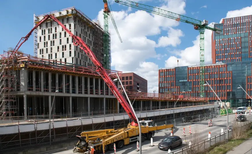Środki ostrożności przy obsłudze pompy do betonu